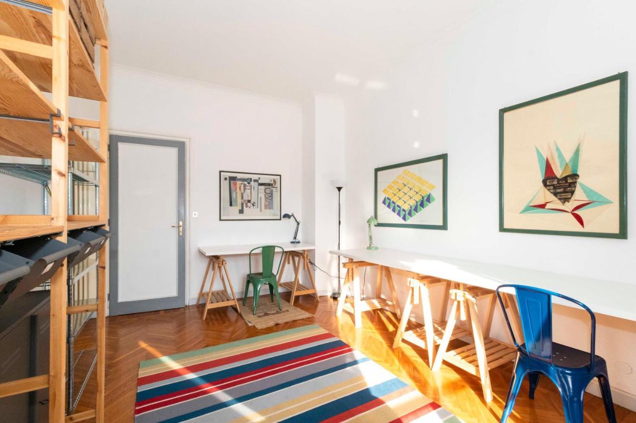 Lungo Po Riverview Apartment