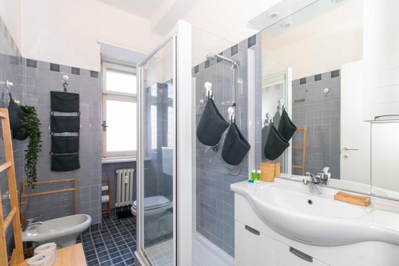 Lungo Po Riverview Apartment Turin